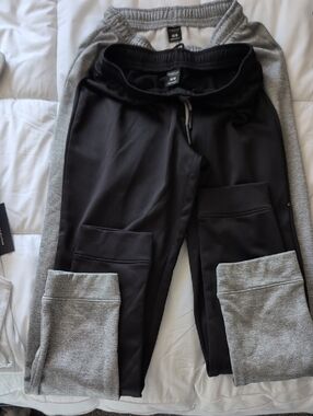 Kids Two-Tone Jogger Sweatpants - Black & Gray